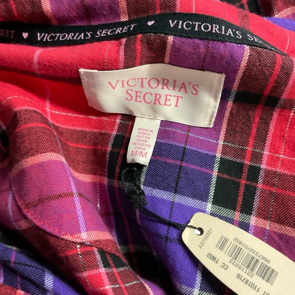 NWT Victoria's Secret Red Purple Plaid Cotton Sleep Shirt Size M - Picture 2 of 15